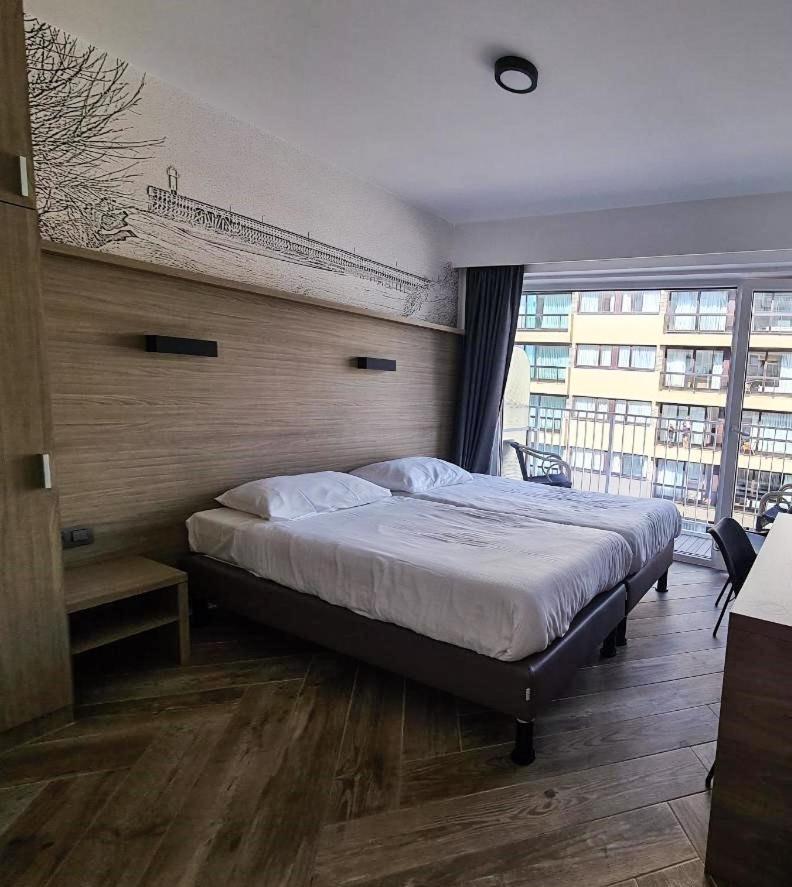 Hotel Sandeshoved Zeedijk Nieuwpoort Luaran gambar